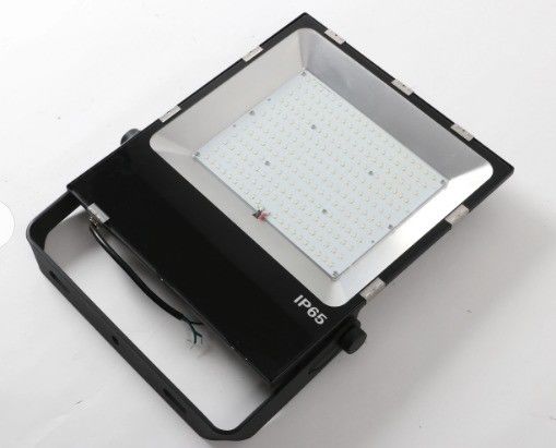 Φωτισμός LED 200W IP65 Αδιάβροχος Φωτισμός εξοικονόμησης ενέργειας για 5 υπαίθρια στάδια